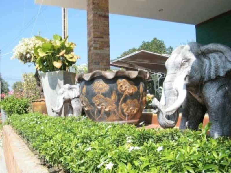 Rinradee Place Buriram Exterior photo